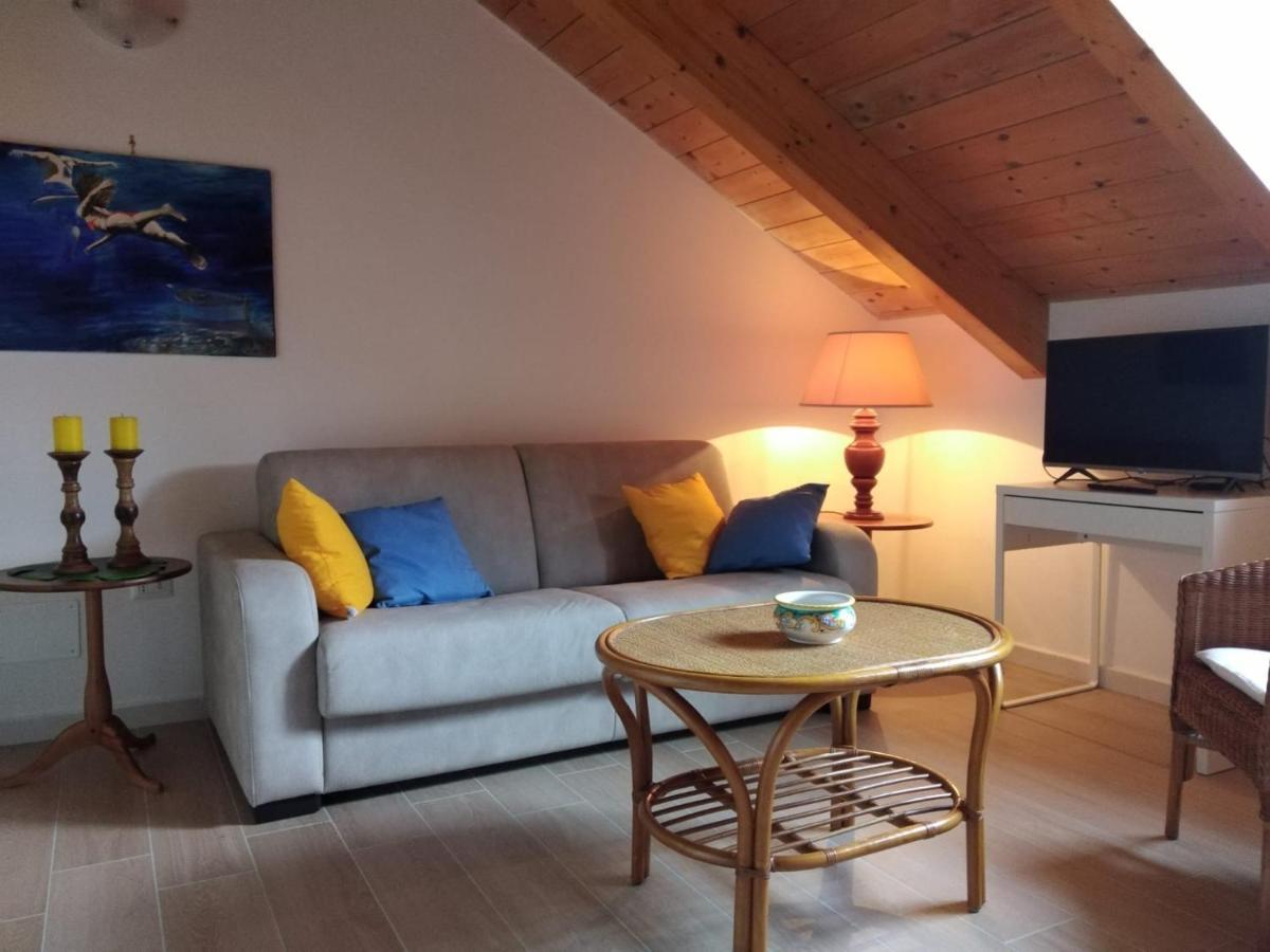 Villa Pellicano -Il Nido Кастеламаре ди Стабия Екстериор снимка