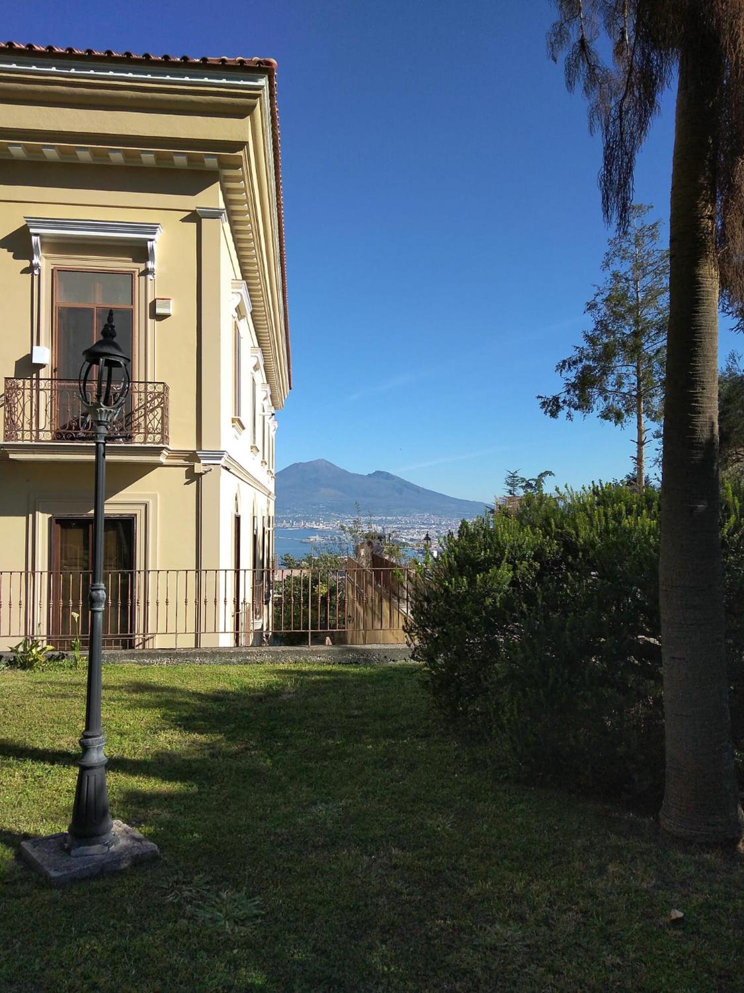 Villa Pellicano -Il Nido Кастеламаре ди Стабия Екстериор снимка